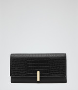 Reiss textured leather wallet. Lightly textured at its foldove...