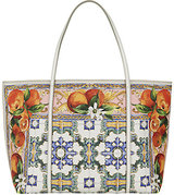 Exuding Mediterranean elegance with a stunning Majolica orange...